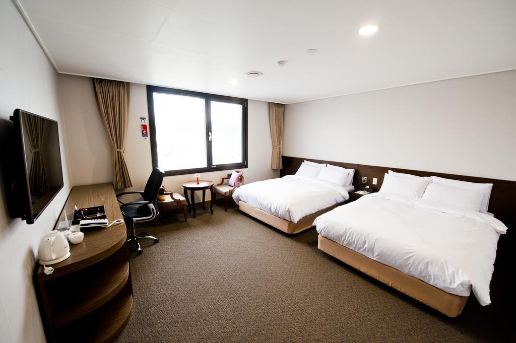 Jeonju Yeonghwa Hotel חדר תמונה