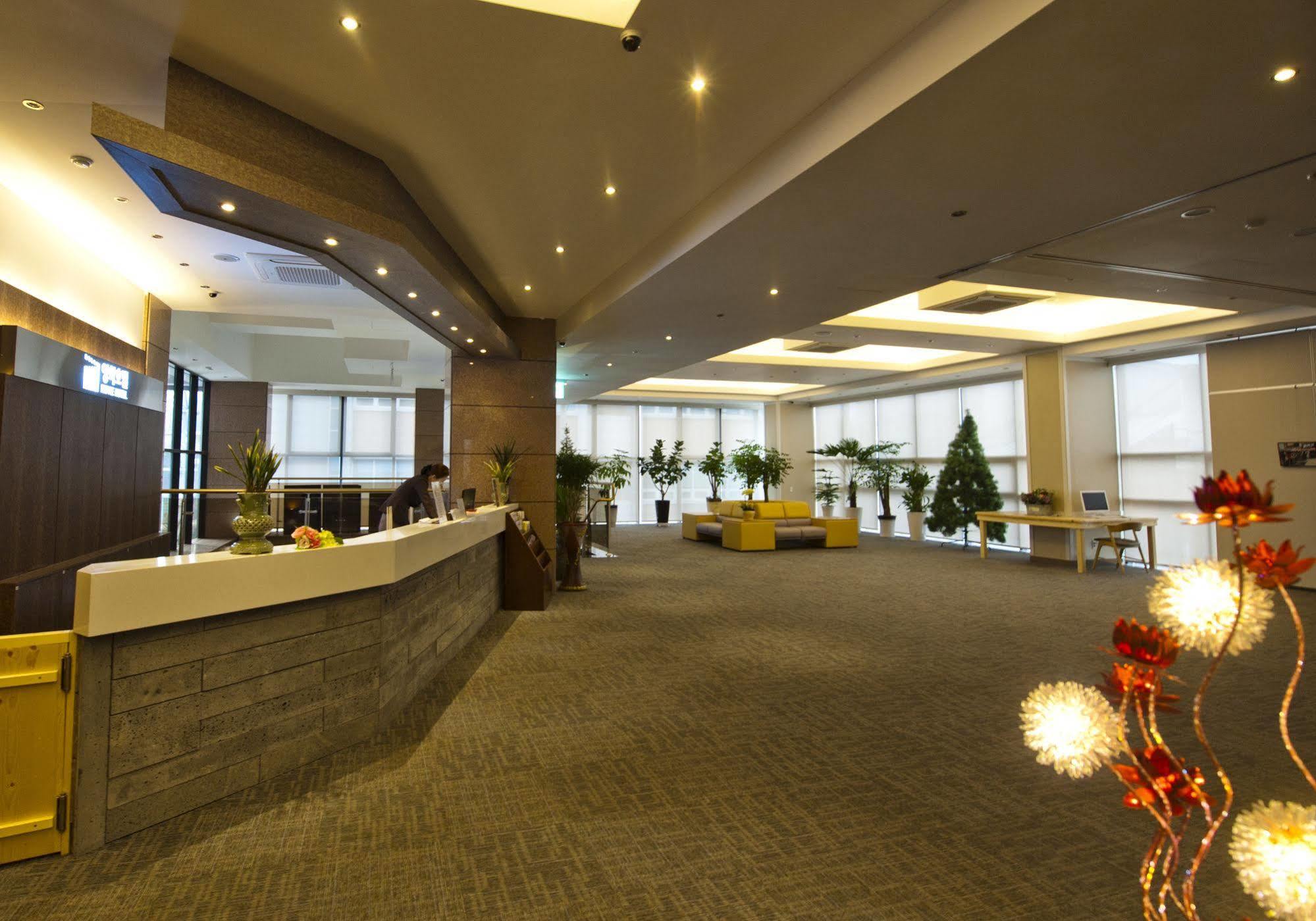 Jeonju Yeonghwa Hotel מראה חיצוני תמונה